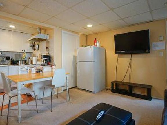 4th image of 182 Park Ave #1F
