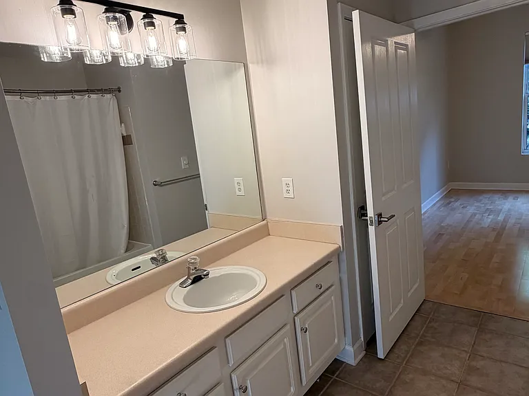 Bathroom #2