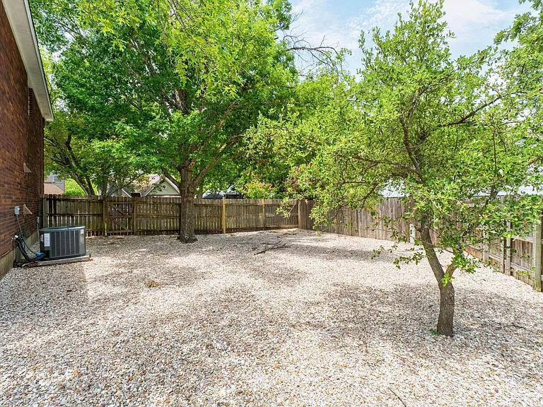 12701 Tantara Dr — Photo 28