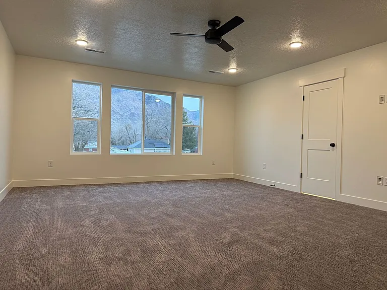 240 Dan St — Photo 11