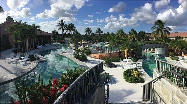 Resort Style Lazy River Pool! Paradise Found!