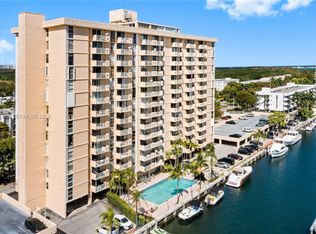 2350 NE 135th St APT 201, North Miami, FL 33181