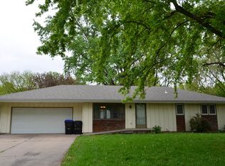520 S Mariner Dr, Silver Lake, KS 66539