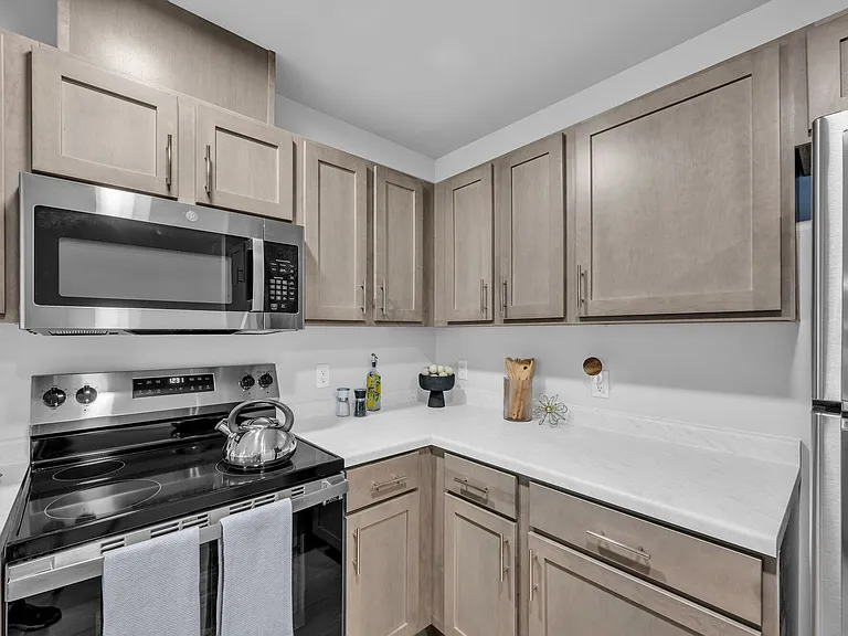 1160 Richard St #10 — Photo 21