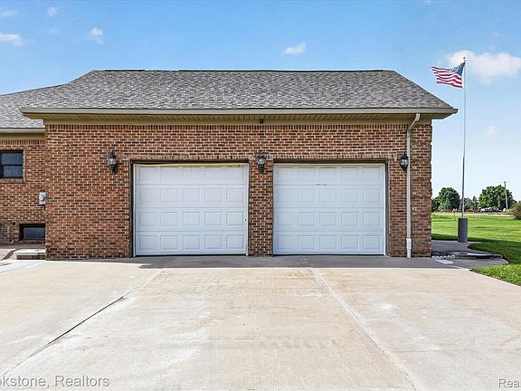 5th image of 75230 Cryderman Rd