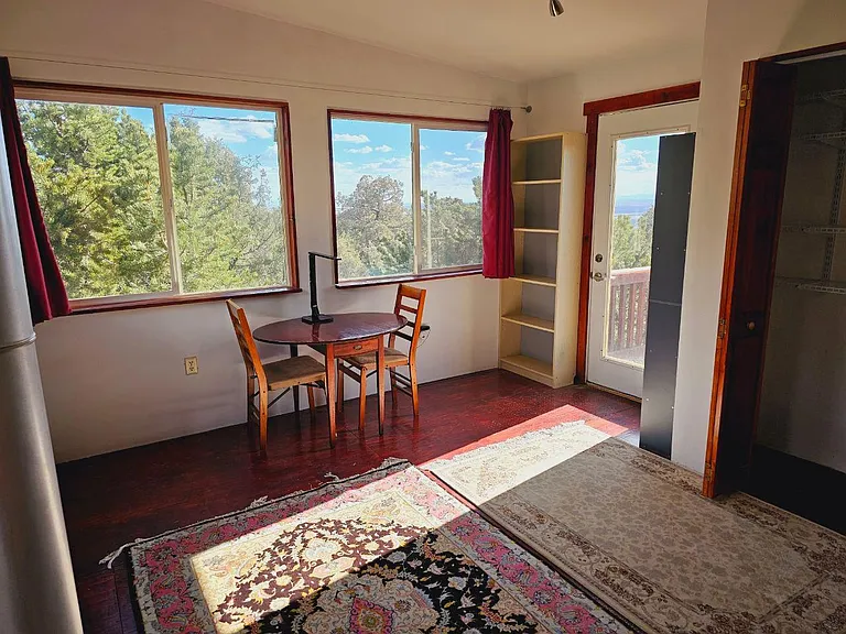 Cabin - 2nd upstairs bedroom