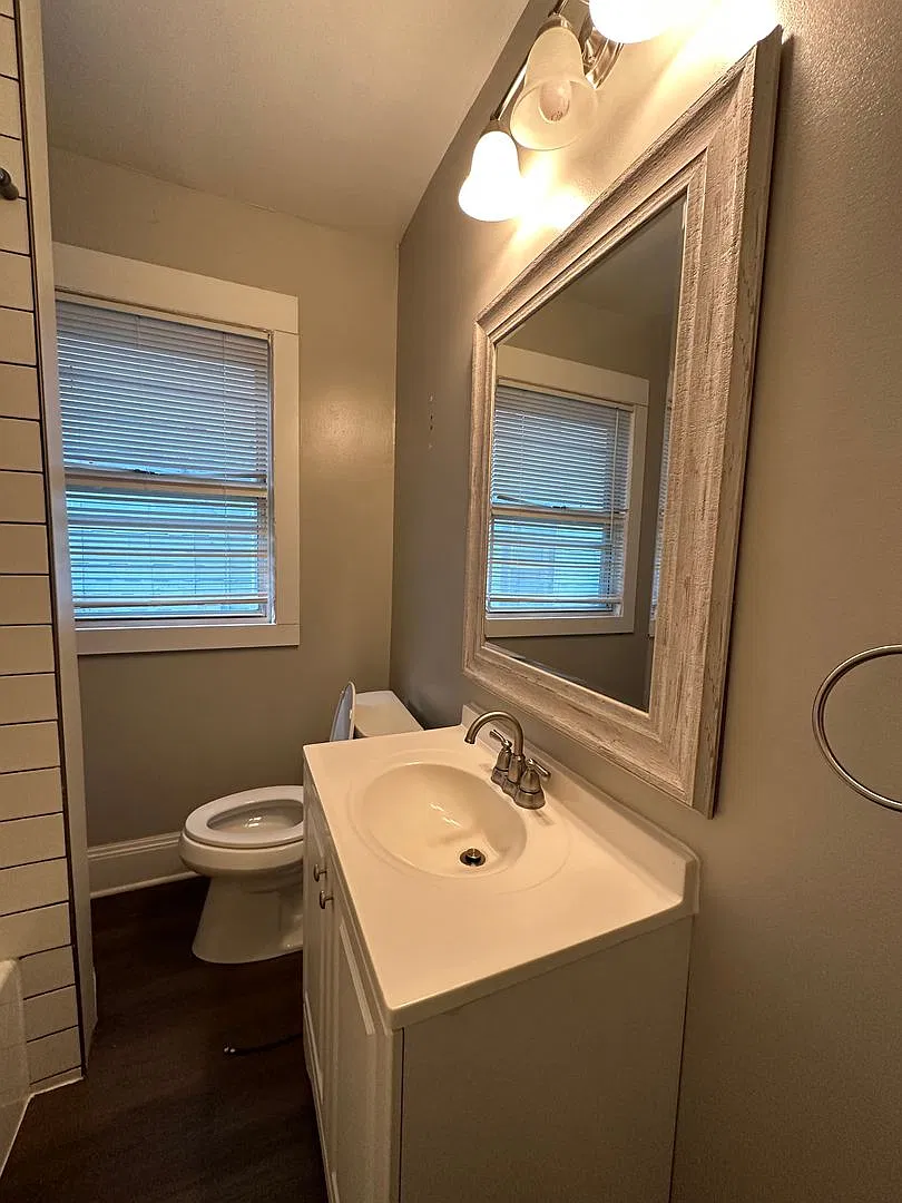 3290 W 17th Street — Photo 3