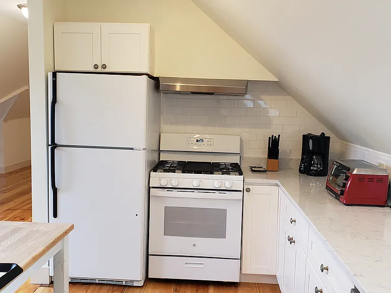 133 Calumet St #4 — Photo 7