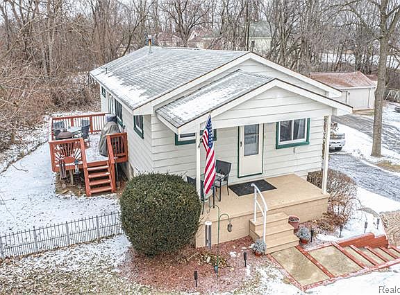 3rd image of 4126 Fenmore Ave