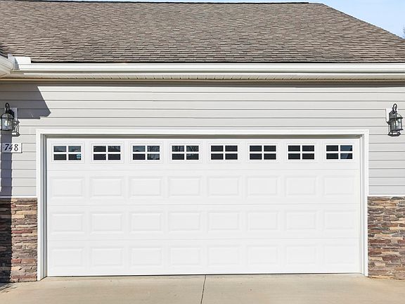 4th image of 748 Baldwin Orchard Dr