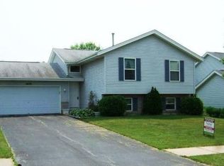 4039 Old Gate Rd, Rockford, IL 61109