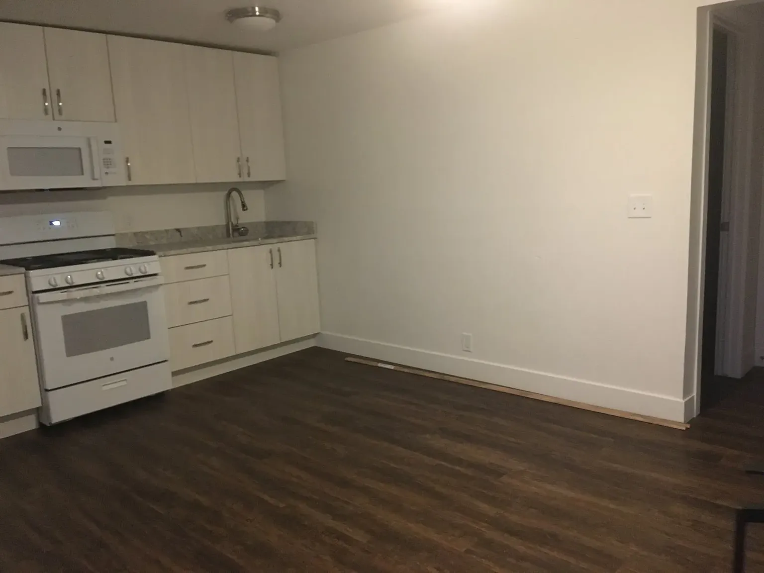 Evolve Apartments — Photo 3