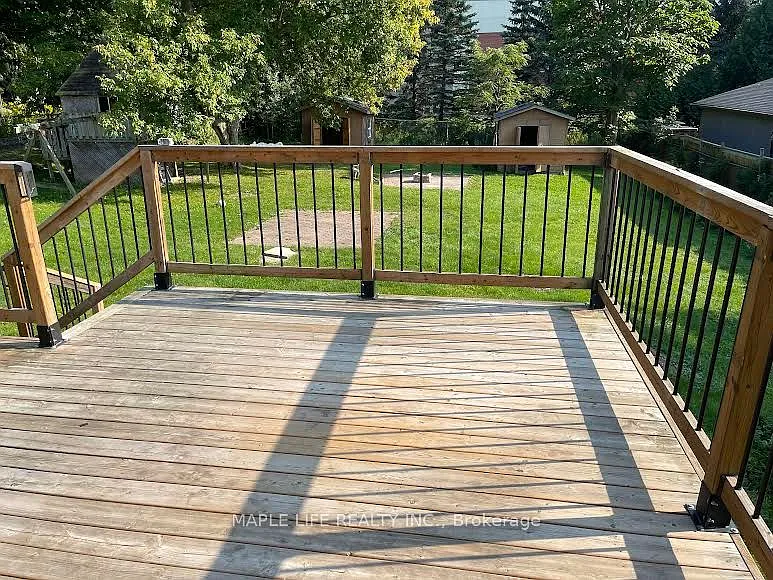 3 bed, $1,900 — Photo 1