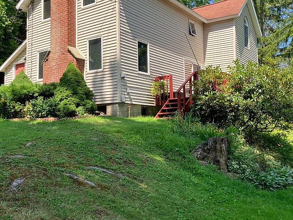 2nd image of 45 Bank St