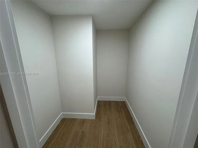 9234 Southampton Pl — Photo 8