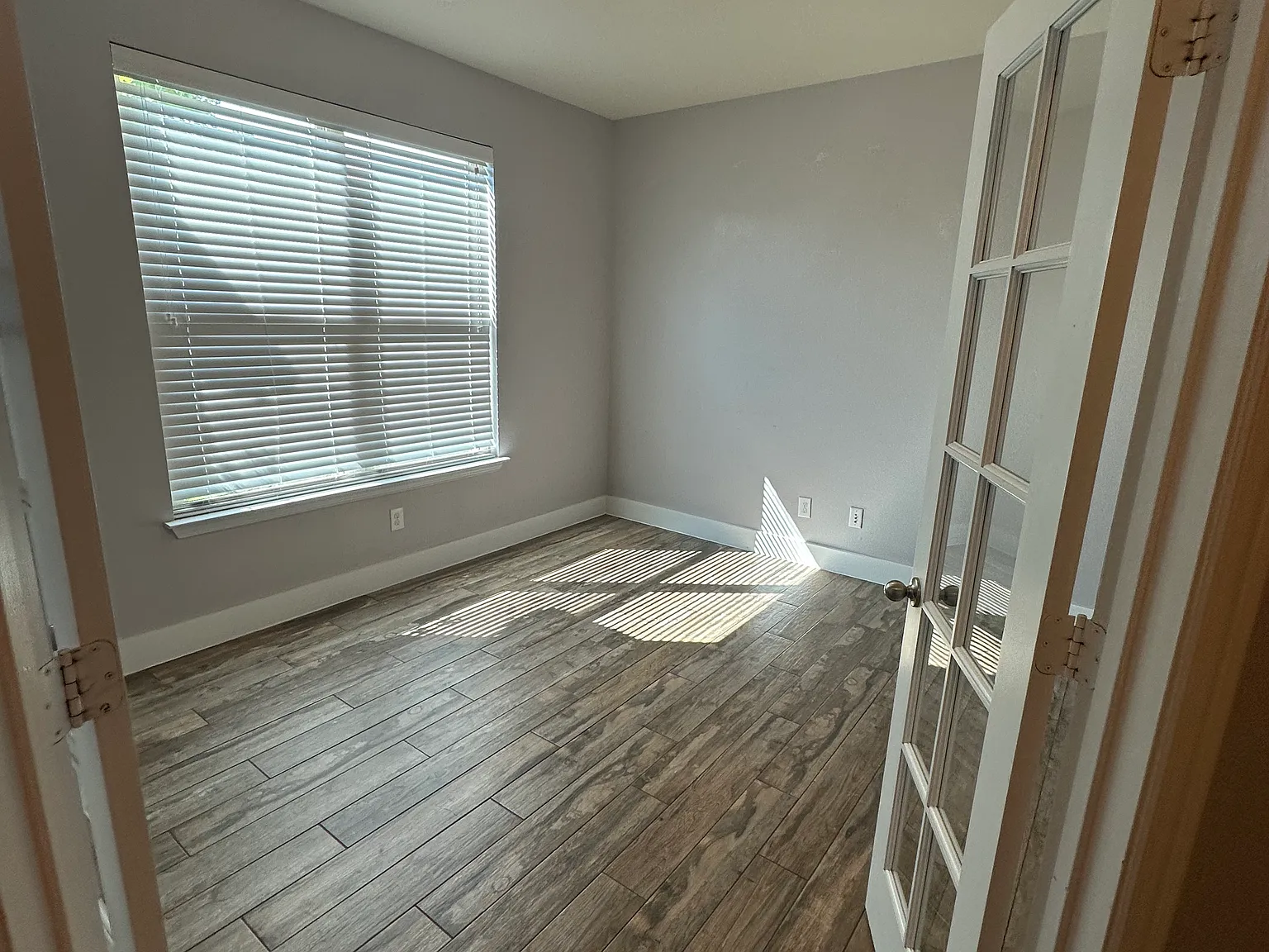 4 bed, 3.5 bath, 2756 sqft, $3,100 — Photo 3