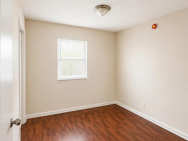 4285 SW 49th St — Photo 10