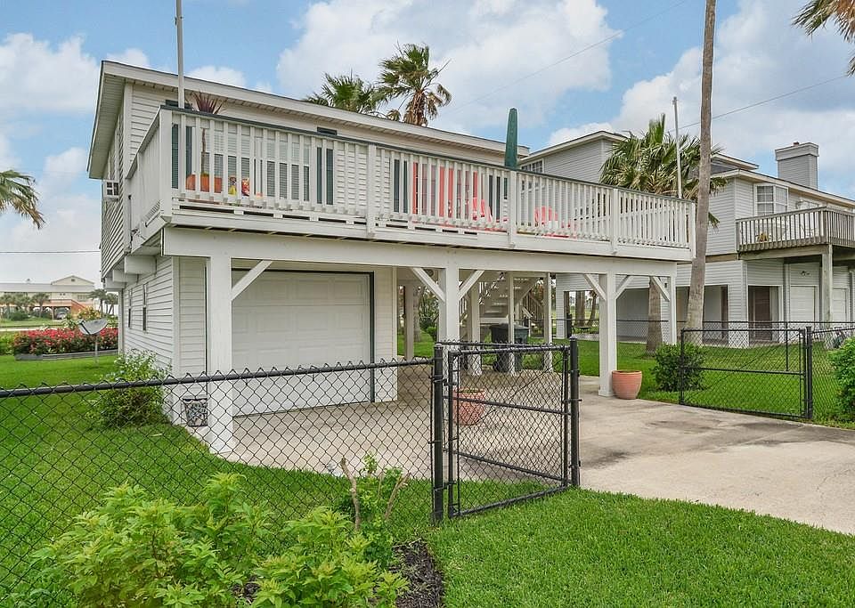 1st image of 23106 Camino St