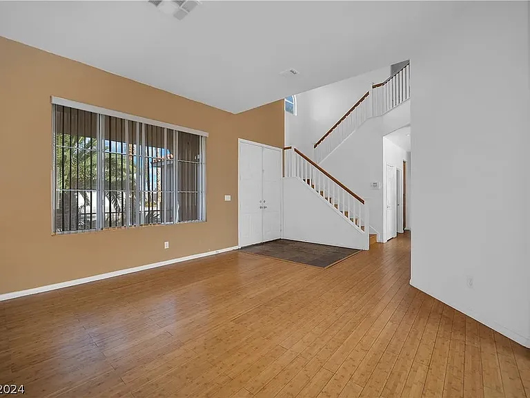 358 Velino Ave — Photo 25