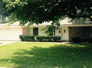 1805 E Crosby Rd, Carrollton, TX 75006