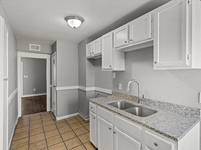 3913 Scarritt Ave — Photo 23