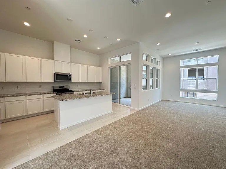 3331 Esker Ridge Ave — Photo 6