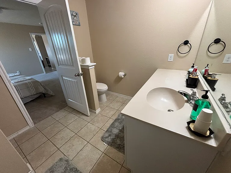 912 Platinum Dr — Photo 16