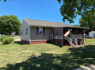 98 Dewitt Ave, Mattoon, IL 61938