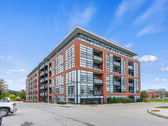 4th image of 15 Prince Albert Blvd #503