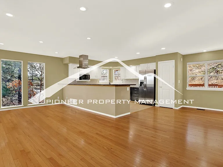 7530 Delmonico Dr — Photo 3