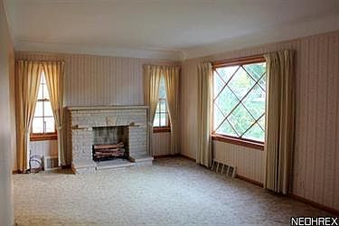 2nd image of 5097 Whitethorn Ave