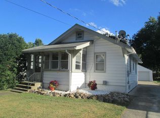 1525 Mattern Ave, Des Moines, IA 50316