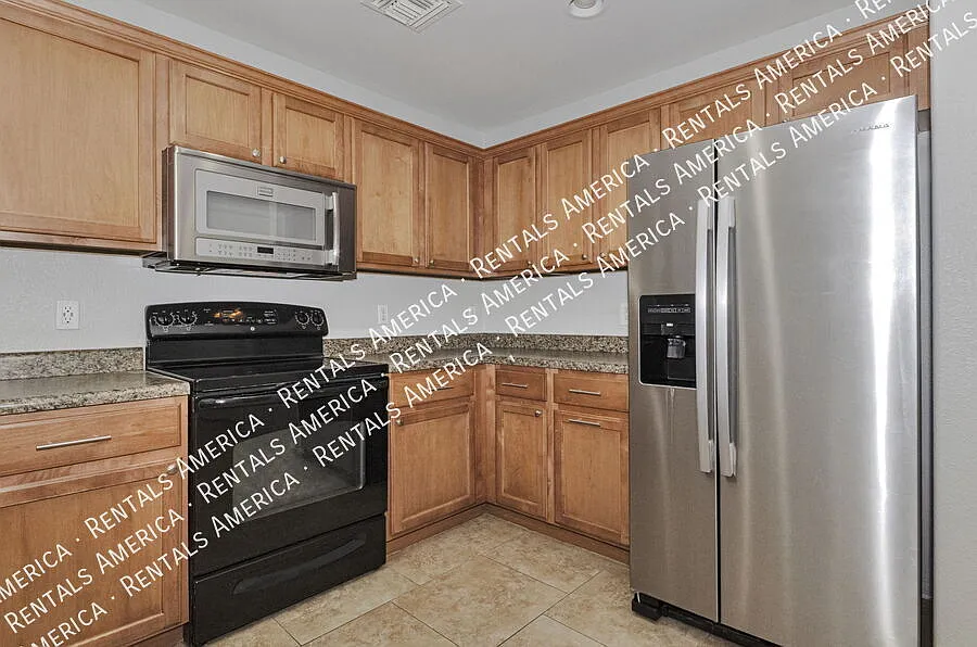Building Photo - 10552 E Pleasant Pasture Dr