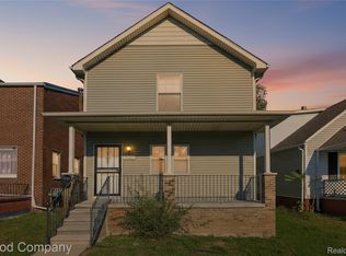 5121 Yemans St, Hamtramck, MI 48212