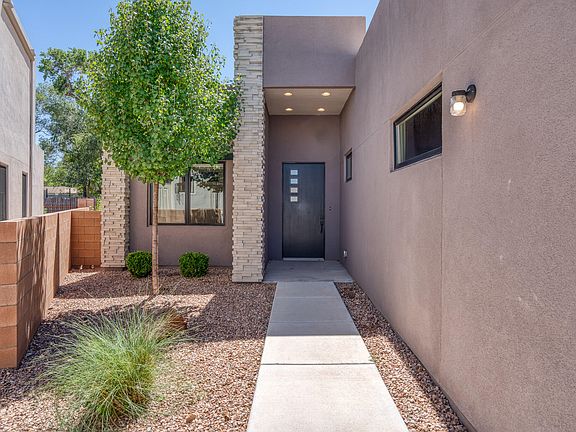 5th image of 2704 Puerta Del Bosque Ln NW