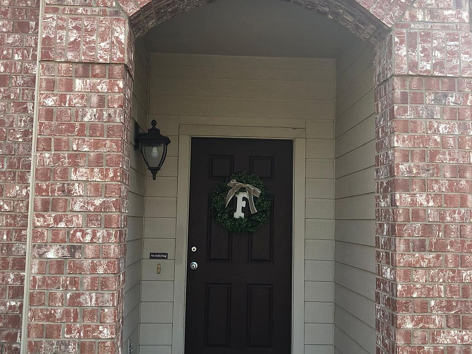 1st image of 1536 Charleston Dr