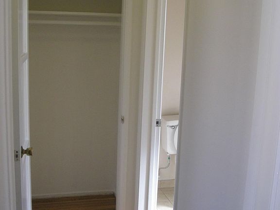 5th image of 2530 Kansas Ave APT G
