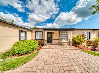5135 SW 99th Ave, Miami, FL 33165