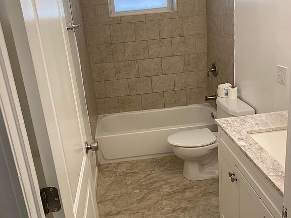 5th image of 2413 E 73rd St Floor 1