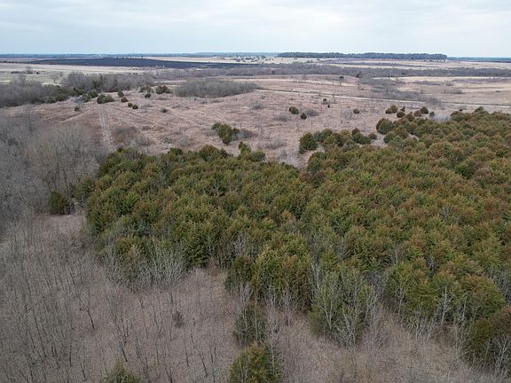 4th image of 890 NW 100th Road