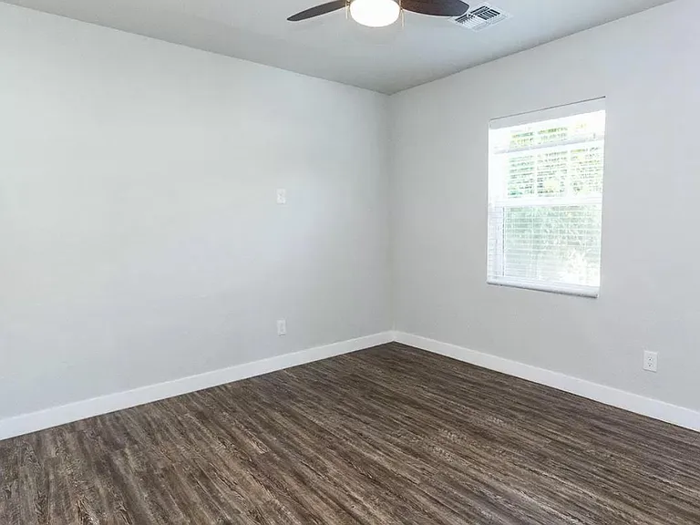 Palmetto Cottages — Photo 18