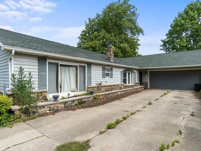 1600 W South Dr, Pleasant Lake, IN, 46779