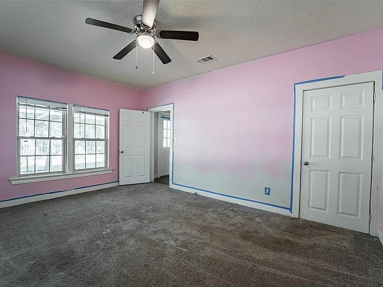 720 Main St — Photo 7
