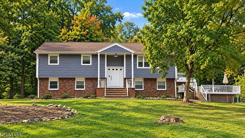 1st image of 157 Magee Rd