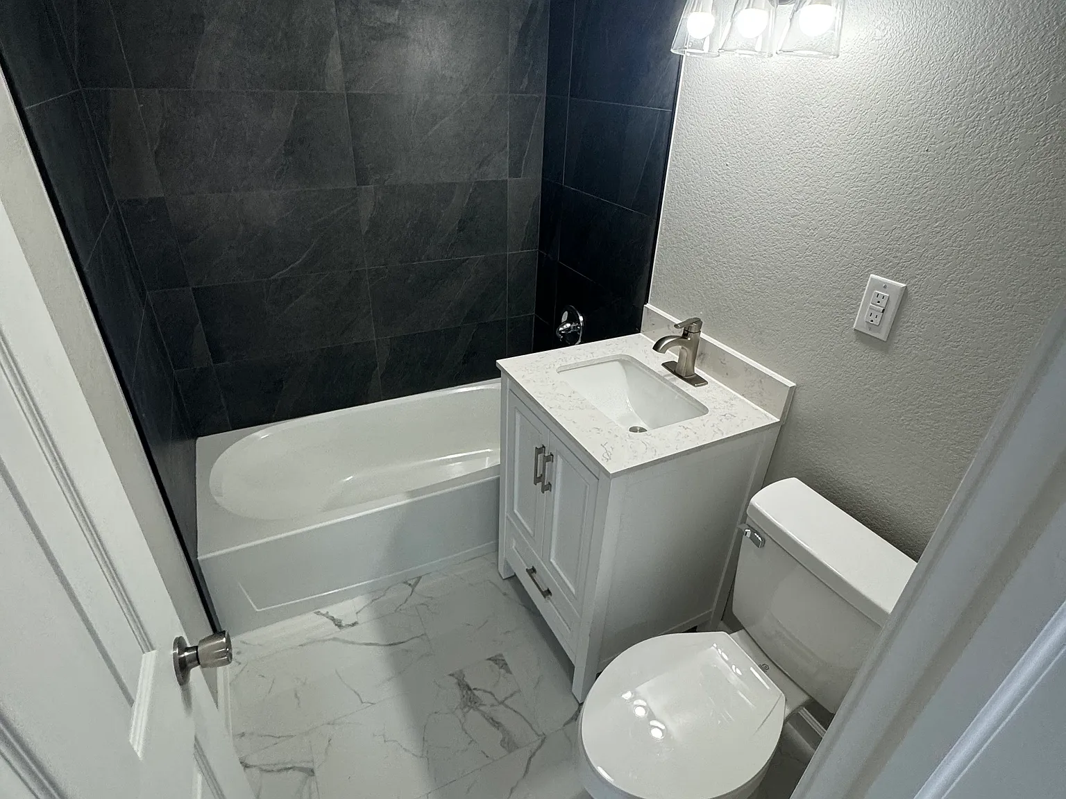 3 bed, $1,750 — Photo 4