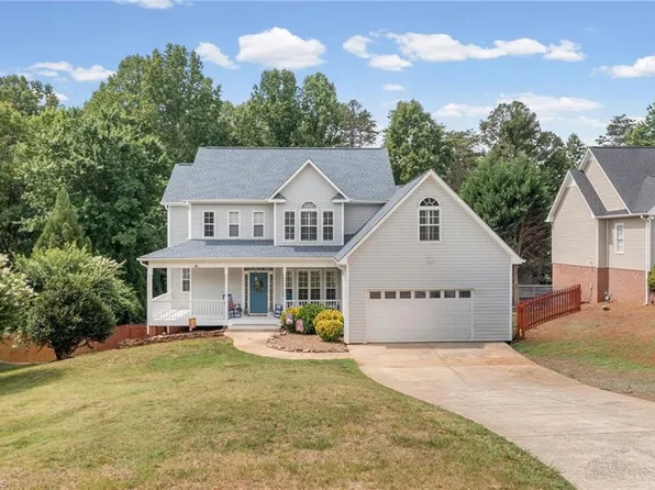 3972 Poindexter Ave, Winston Salem, NC 27106