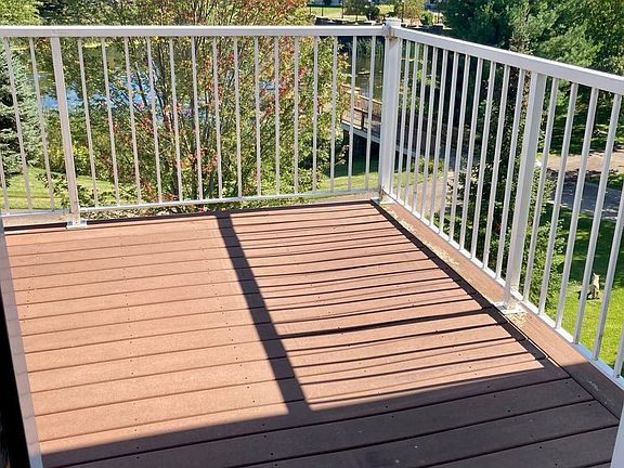 3rd image of 2314 Aurora Cir #11483755