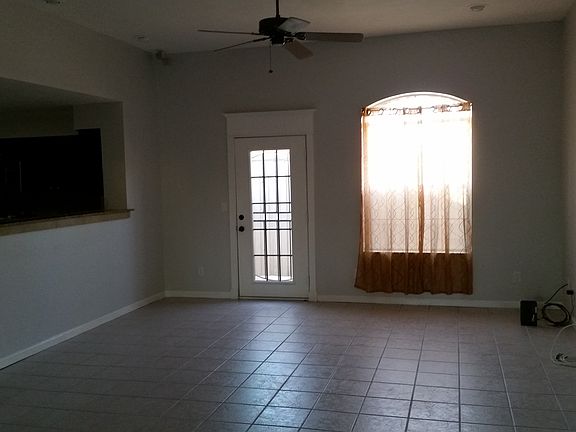 5th image of 5600 S Palm Dr