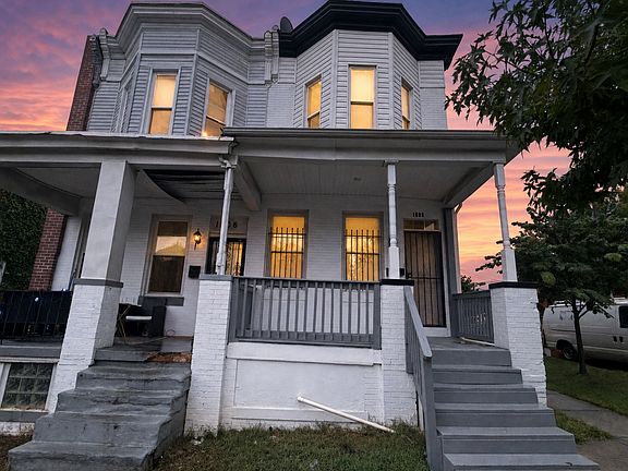 3rd image of 1608 N Rosedale St #Townhouse