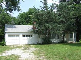 6004 E 139th St, Grandview, MO 64030